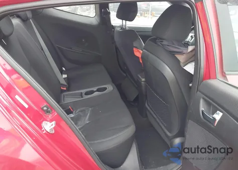 2017 Hyundai Veloster Value Edition z USA, uszkodzony, nr VIN KMHTC6AD6HU323686